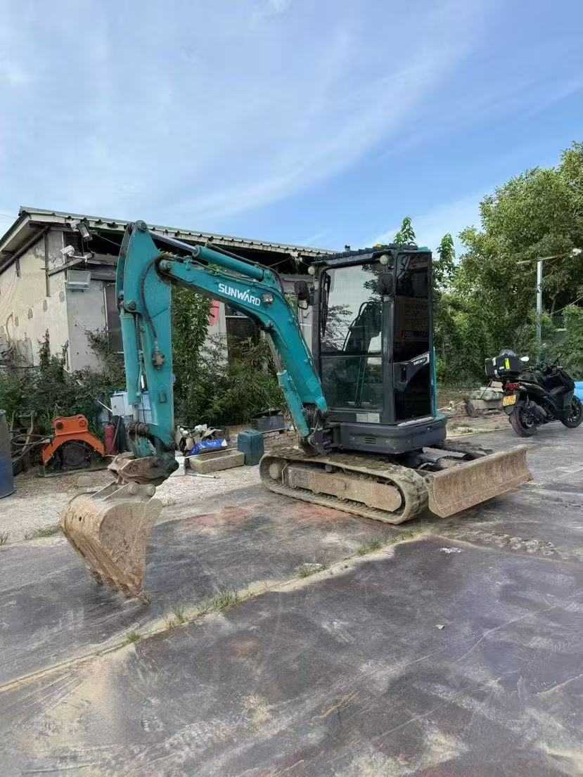 Sunward SWE25UF Excavator